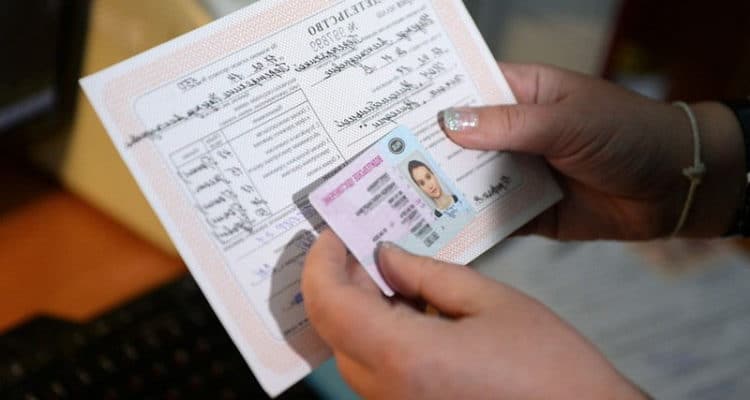 Demander une autorisation de travail sans visa Schengen ni titre de séjour