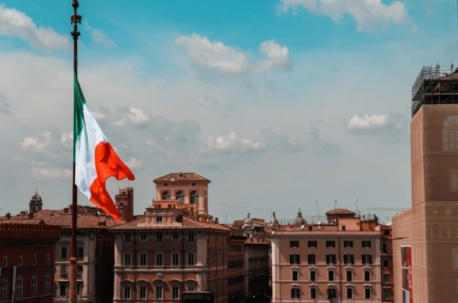 Le revenu de citoyenneté est supprimé en Italie il est remplacé par le chèque d'inclusion