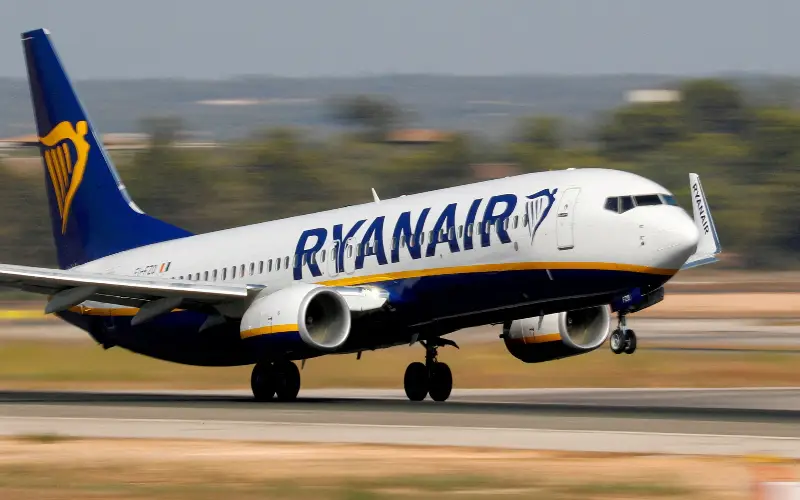 Avion de la compagnie aérienne Irlandaise low cost Ryanair 