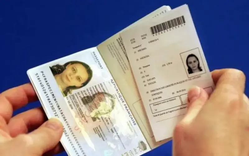 Passeports et cartes d'identité 