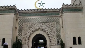 Ramadan en France : la Grande Mosquée de Paris archicomble