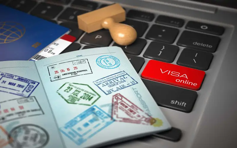 Des visas électroniques pour des étrangers de 50 pays