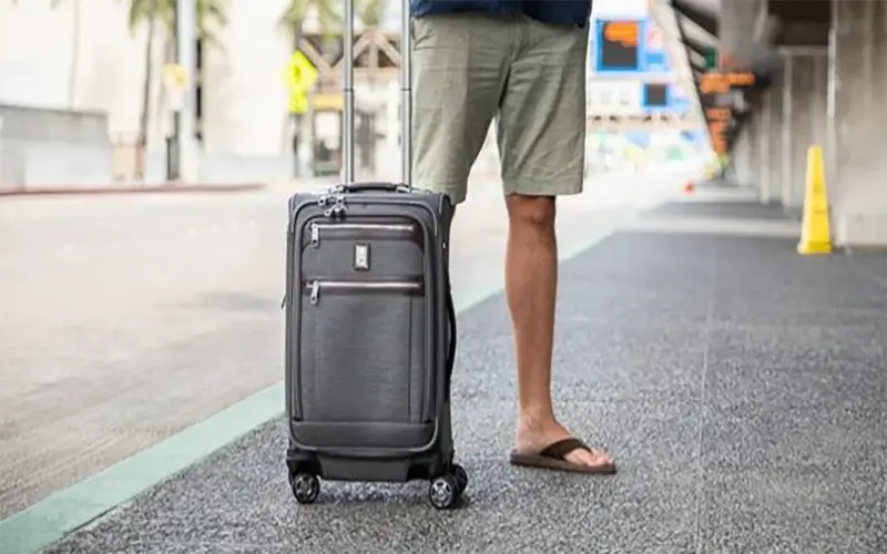 Bagage à main en avion : C’est quoi un bagage à main ?