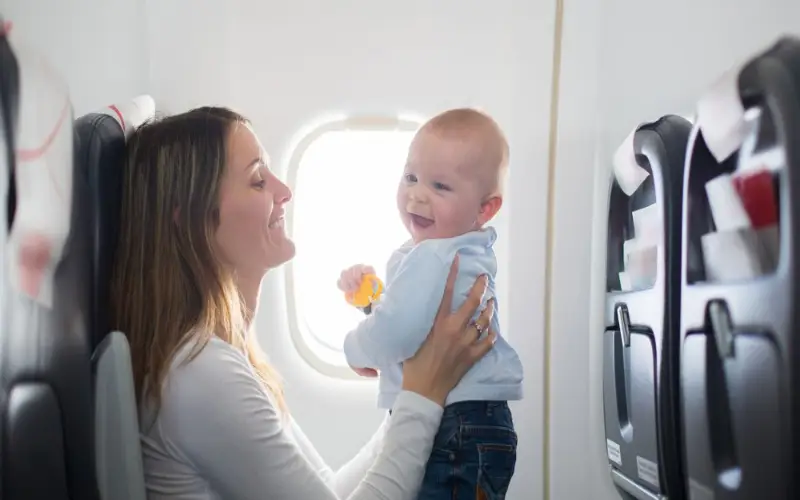 Enfants en avion : Les enfants sont-ils autorisés en classe affaires ?
