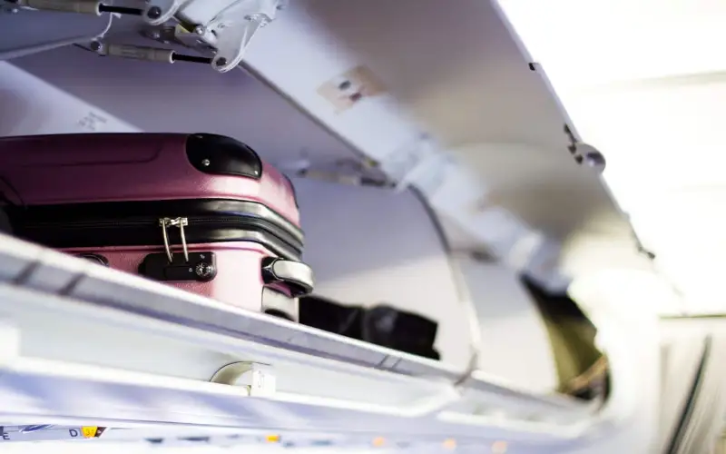 Hôtesse de l'air : Optez pour un bagage cabine