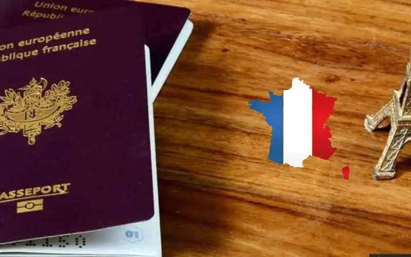 Passeports et cartes d’identité en France