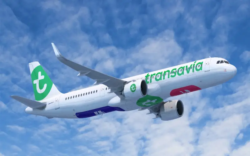 Le 27 juillet 2023, la compagnie aérienne Transavia propose un vol aller simple de Lyon à Constantine au prix de 168€.