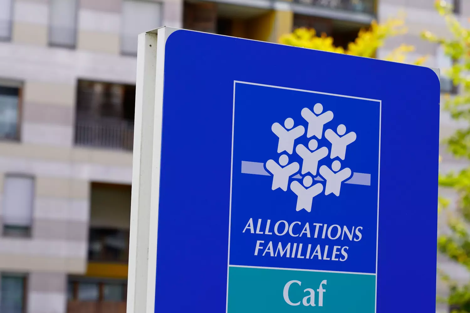 Allocations familiales 2023 : gagner 139,83 en plus par mois