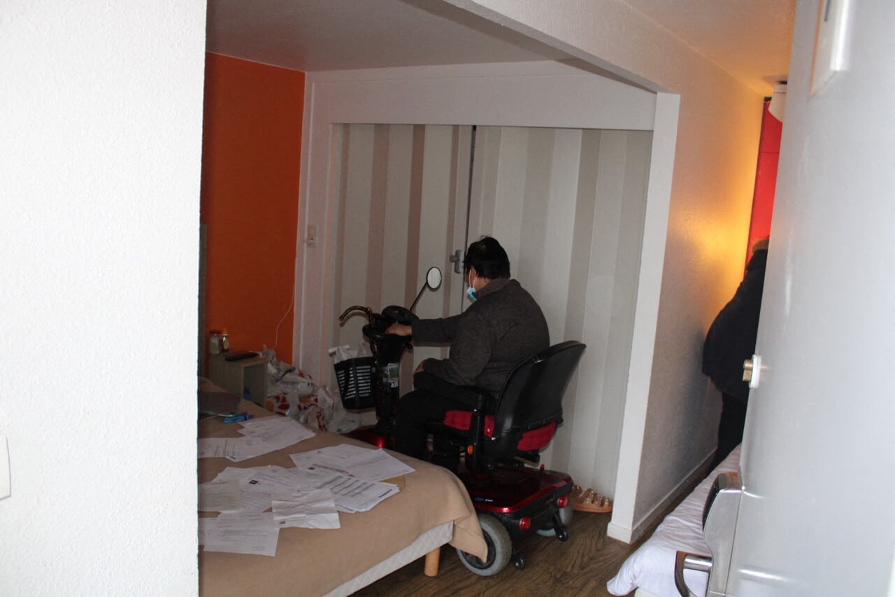 Une handicapée algérienne expulsé de chez elle