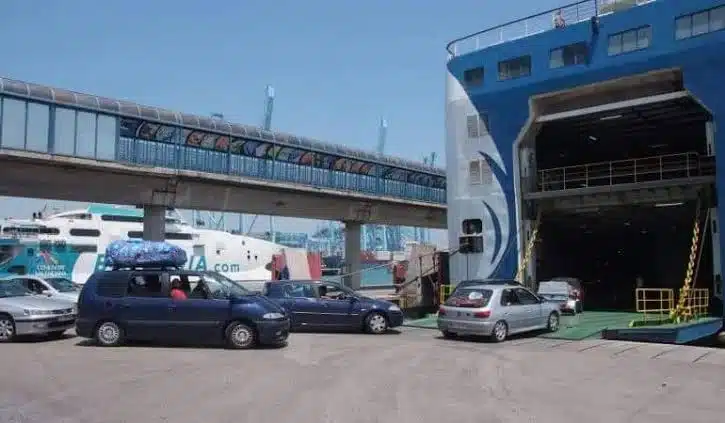 Transports maritime : Bagages sur le toit des véhicules interdits