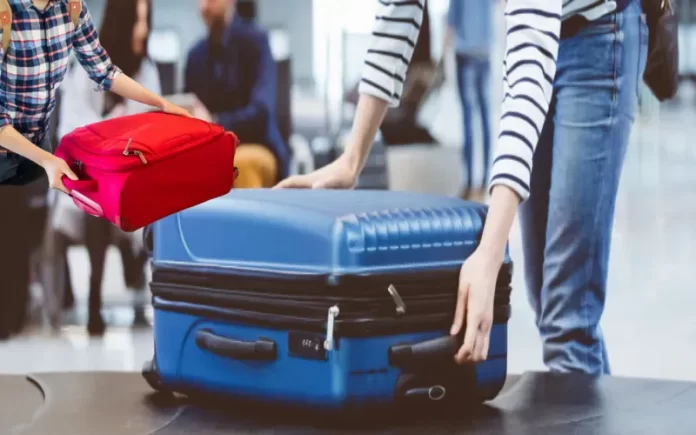 Voyages en avion: Des passagers abandonnent leur bagages à Paris- Orly pour cette raison