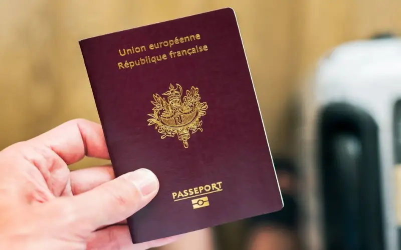 Le passeport Français