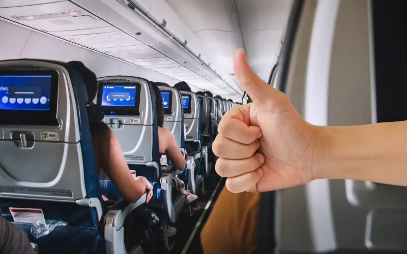 5 vêtements à éviter lors d'un voyage en avion, selon une hôtesse de l'air (vidéo)