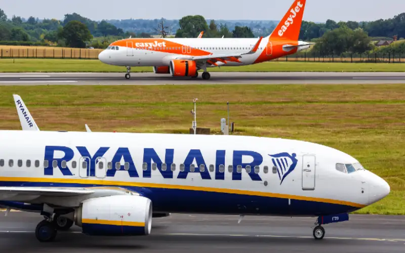 EasyJet et Ryanair s’unissent pour réclamer des changements dans le contrôle aérien