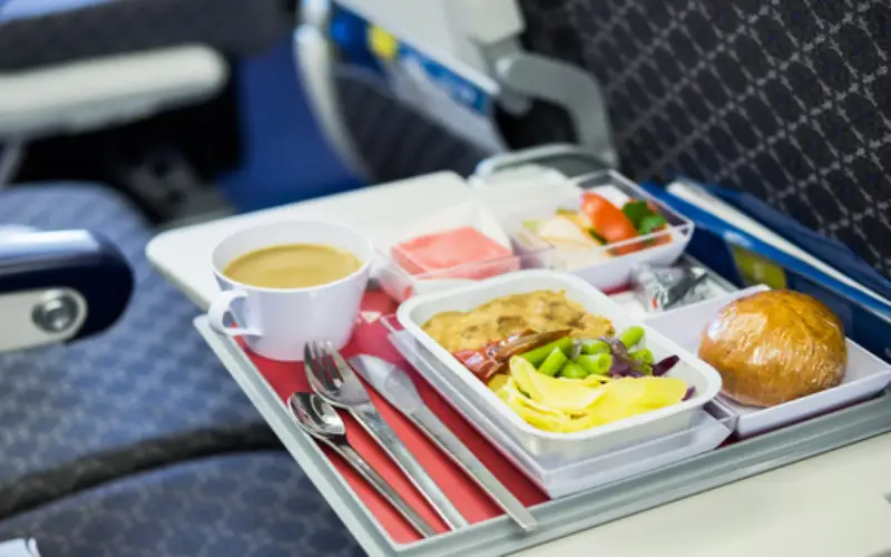 Les repas à bord des avions Air France seront dorénavant payants ?