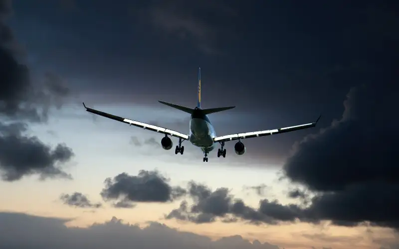 Vol en avion 2024 : Un incident catastrophique survenu en plein ciel (vidéo)