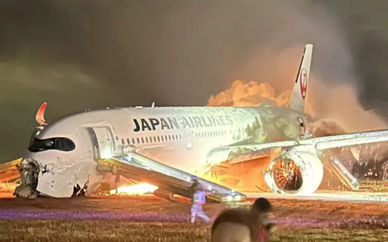 Découvrez les images saisissantes d'une collision d’avions survenue dans cet aéroport (vidéo)