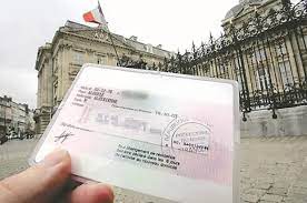تصريح الإقامة في فرنسا لسنة 2023